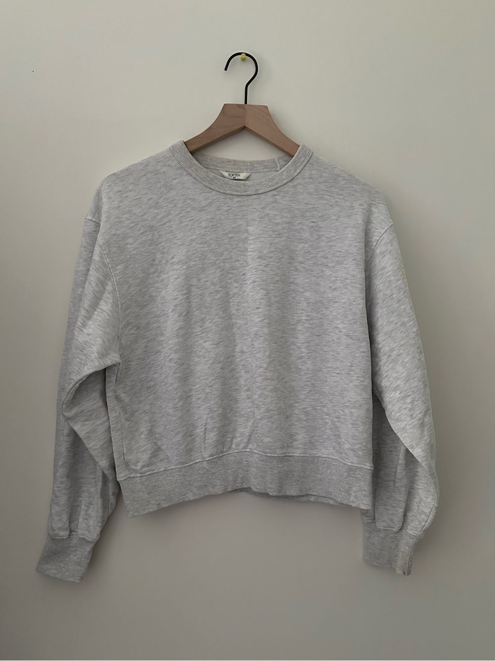 Women's Light Gray Crewneck Sweatshirt - Relaxed Fit
